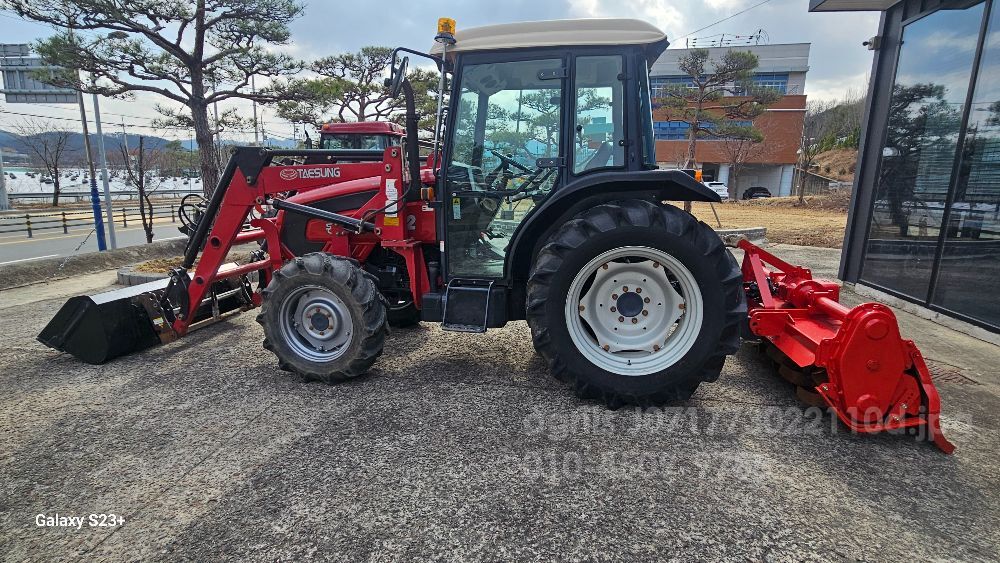 TYM Tractor T552 (55hp) 뒤우측면