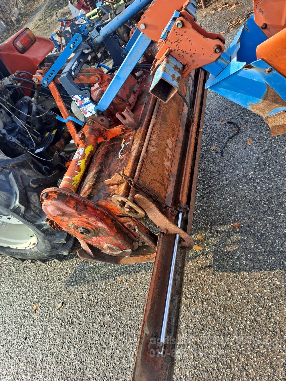 국제 트랙터 EF525 (52마력) 뒤우측면