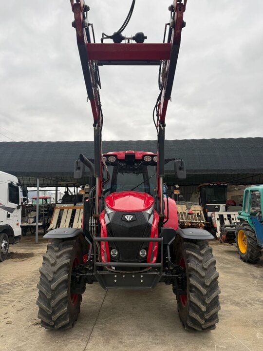 TYM Tractor TS130 (129hp) 앞좌측면