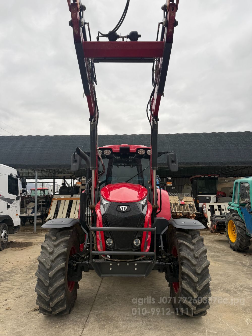 TYM Tractor TS130 (129hp) 뒤우측면