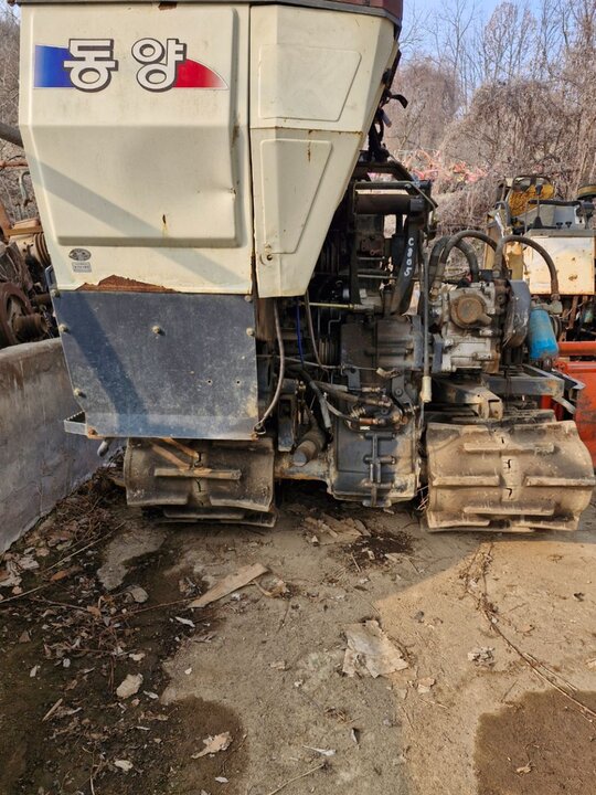 TYM Combine Harvester C805 (5Rows) 앞좌측면