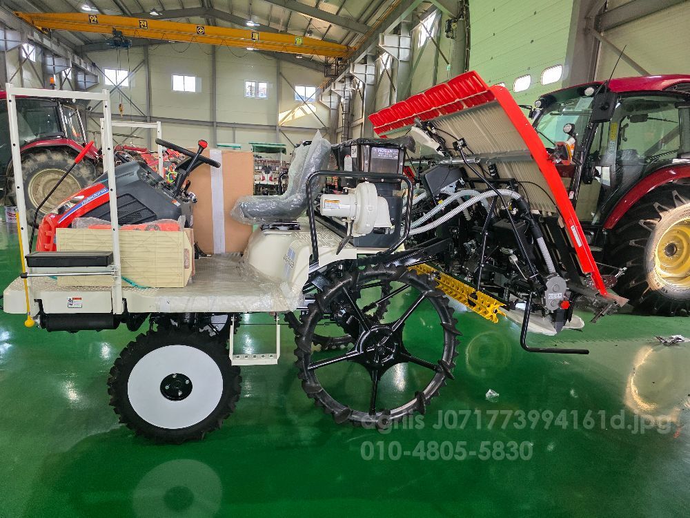 대동 이앙기 DRP60DSZM (6조식) 뒤우측면