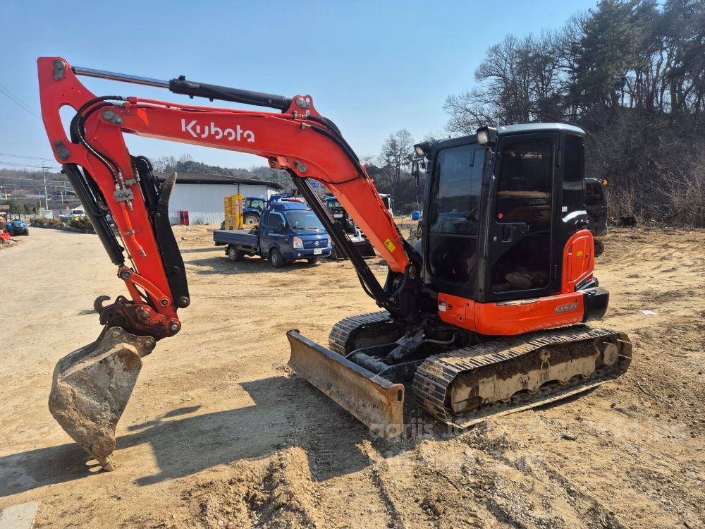 Kubota Excavator KX57S (5.7톤) 뒤우측면