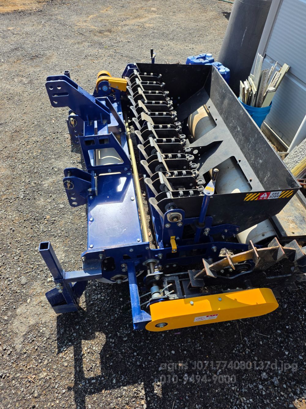  마늘파종기 대신10조 판매 DSA-10조  뒤우측면