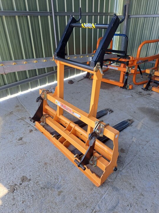  지게발.톤백걸이 지게발 톤백거치대  앞좌측면