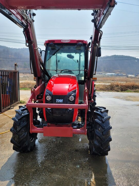 TYM Tractor TX653 (65hp) 앞좌측면