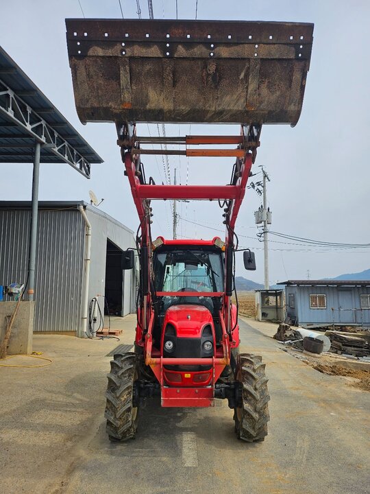 Kukje Tractor 6015 (60hp) 앞좌측면