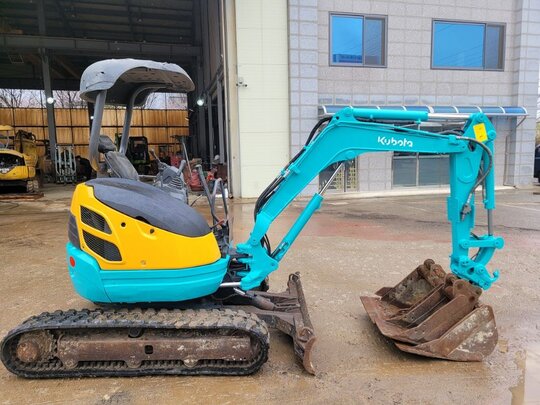  Excavator (2톤)  앞좌측면