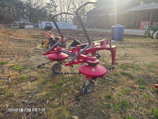  집초기 집초기  앞좌측면