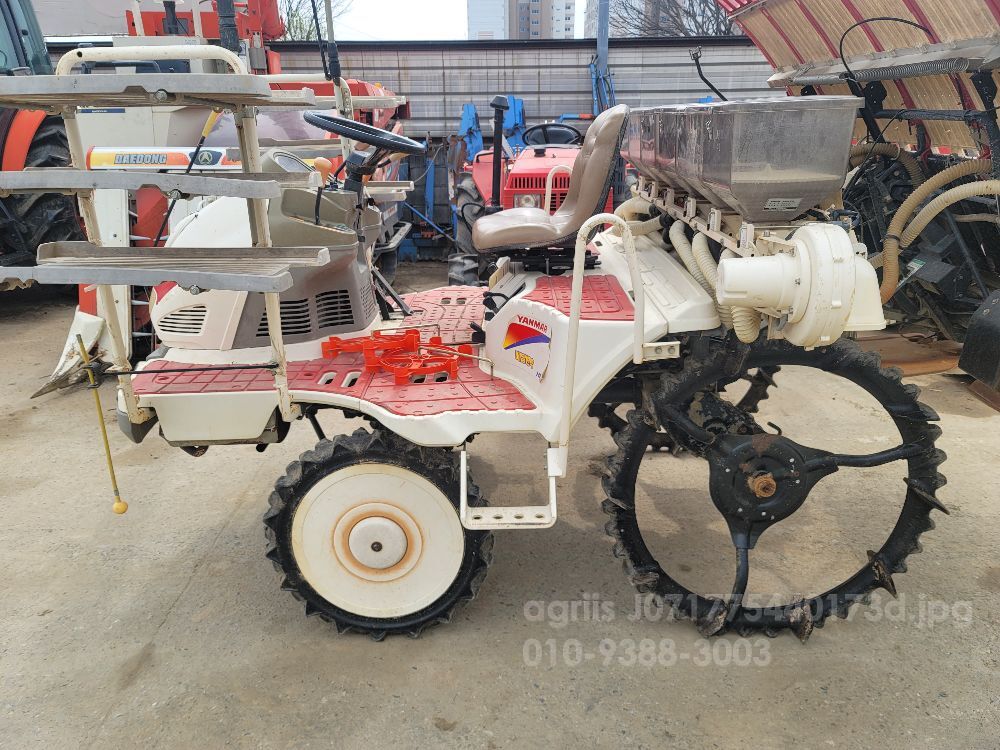 Yanmar Rice transplanter VP6X (6Rows) 뒤우측면