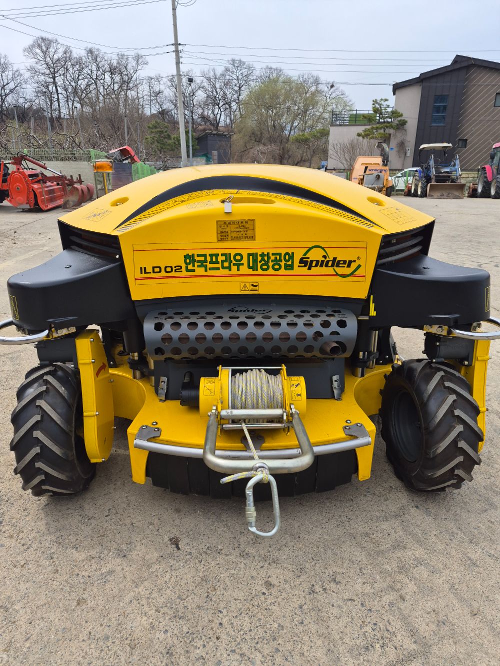  무선 제초기 스파이더모워 ILD02  앞좌측면