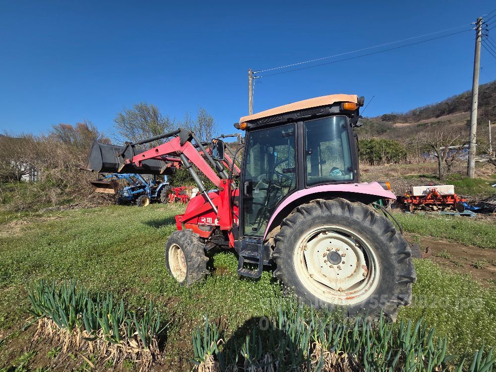 Kukje Tractor 6015 (60hp) 뒤우측면