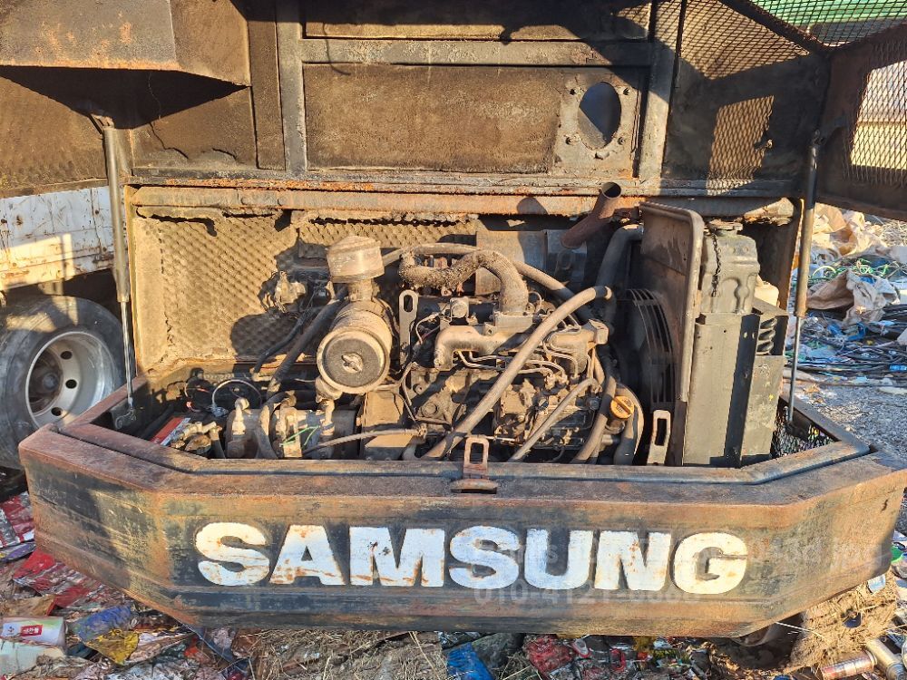  Excavator SE02  뒤우측면