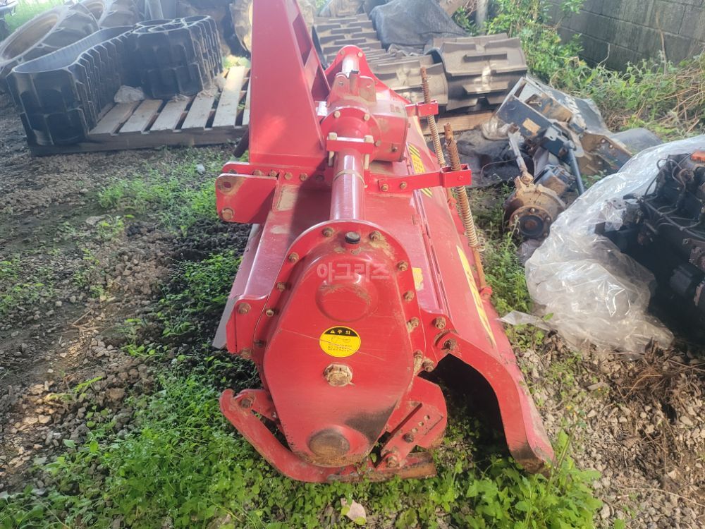  Rotavator S2000cf (경폭2000cm) 뒤우측면