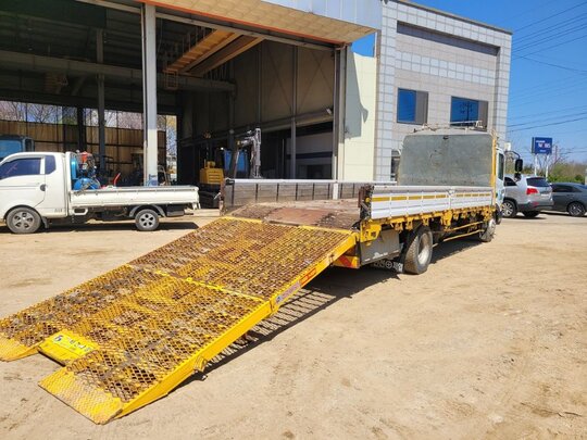 현대4.5톤트럭 사다리 현대4.5톤화물 자동사다리 5톤카고 자동사다리 앞좌측면