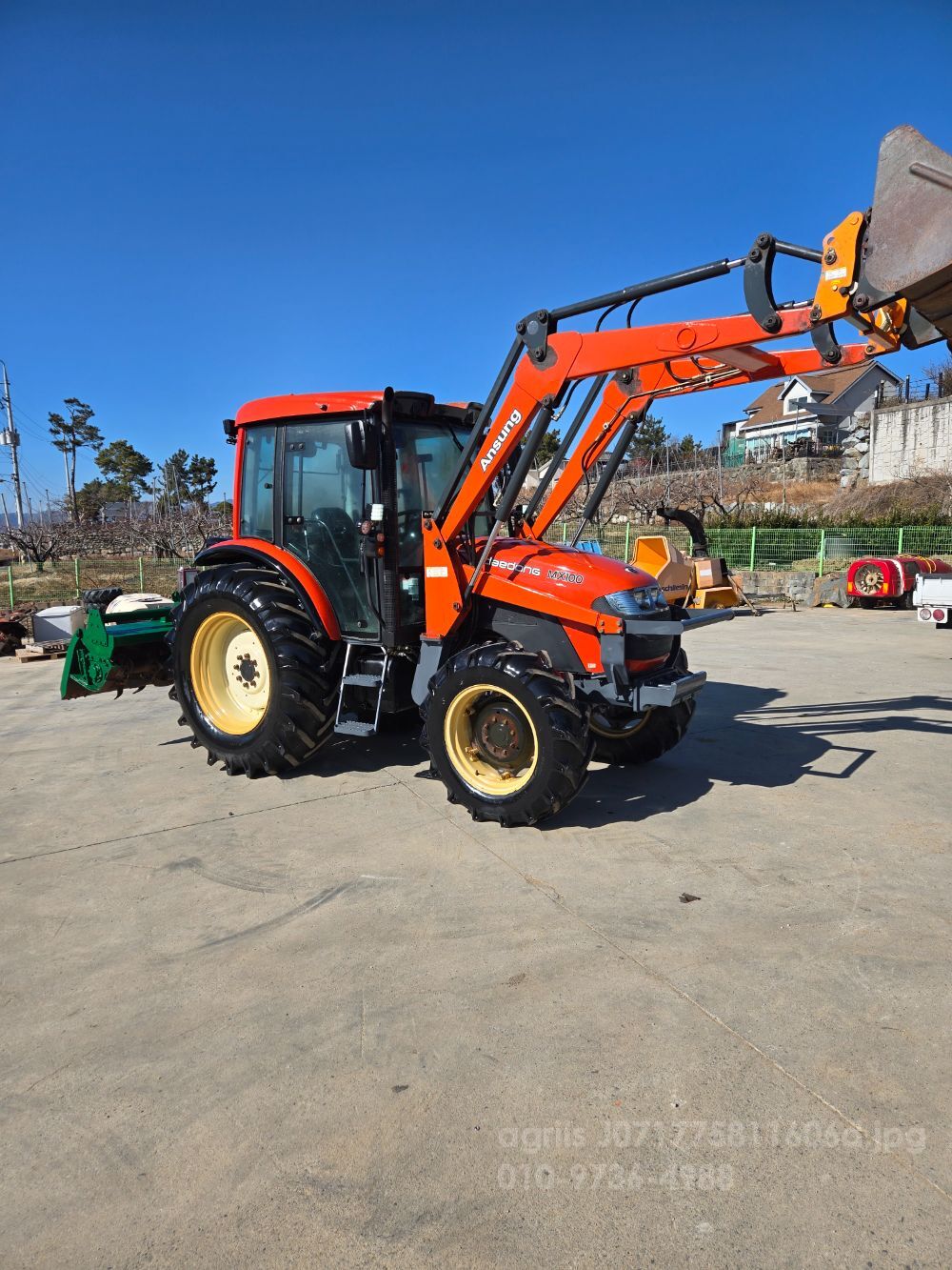 Daedong Tractor MX100 (100hp) 뒤우측면