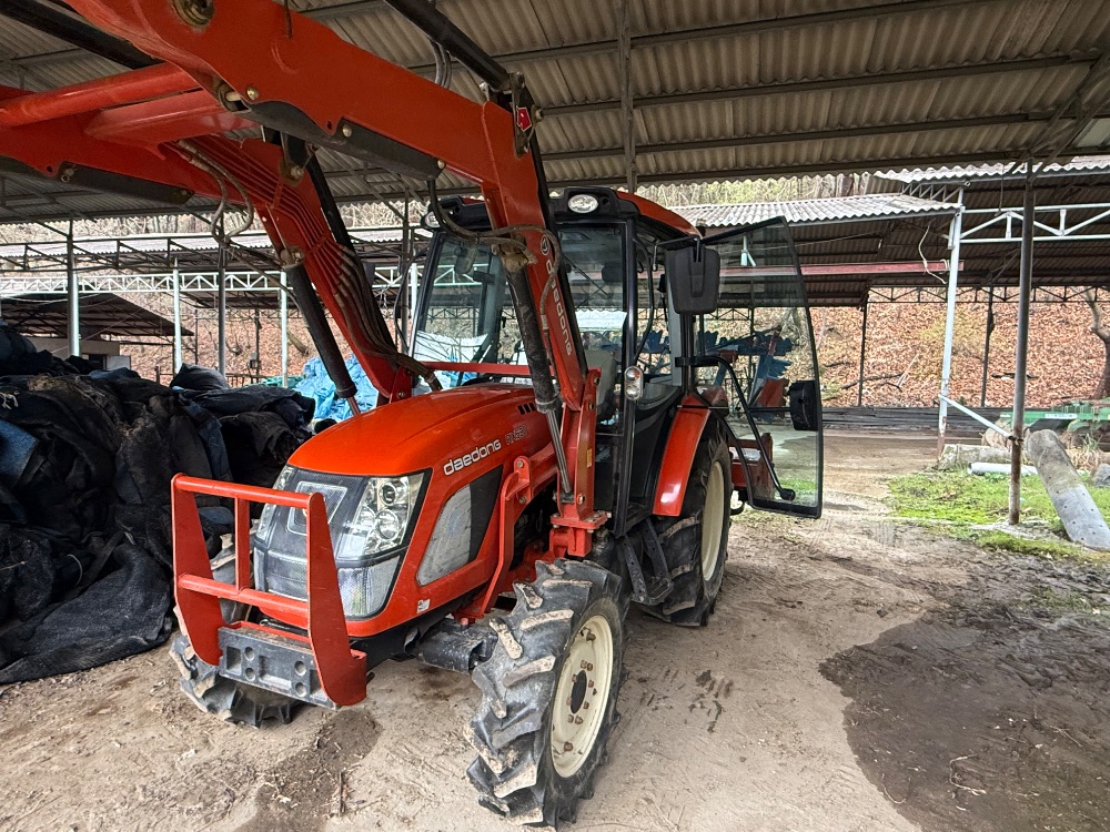 Daedong Tractor RX530 (53hp) 뒤우측면