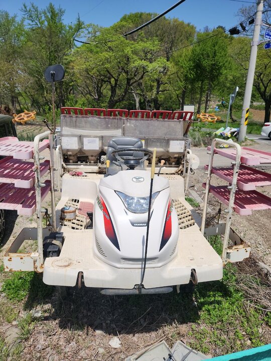 Yanmar Rice transplanter VP60SDX (6Rows) 앞좌측면