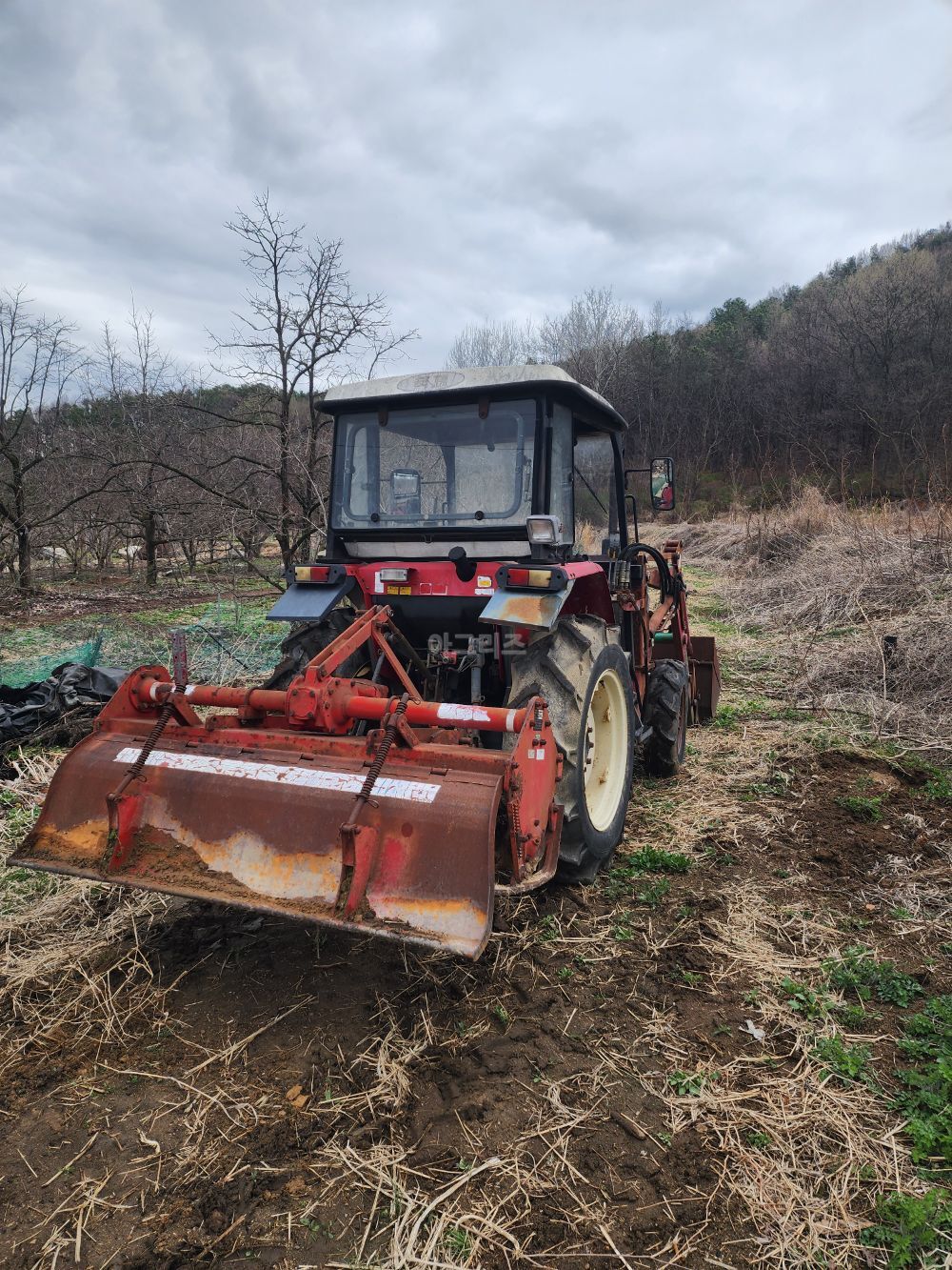 Kukje Tractor F3850 (38hp) 뒤우측면