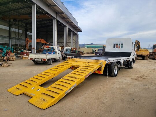  5톤사다리 장비운반용 5톤사다리 장비운반용  앞좌측면