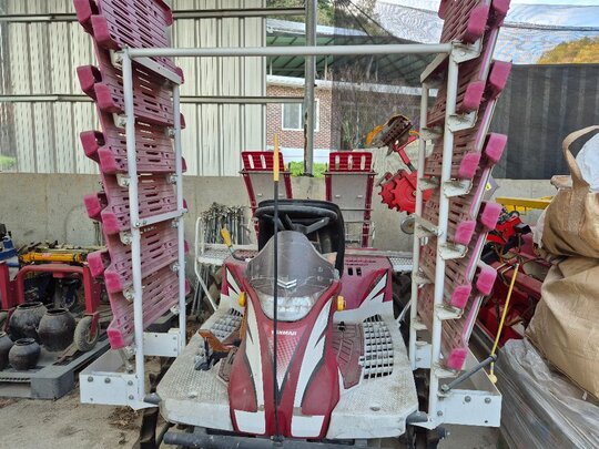 Yanmar 동력이식기 PW20R  앞좌측면