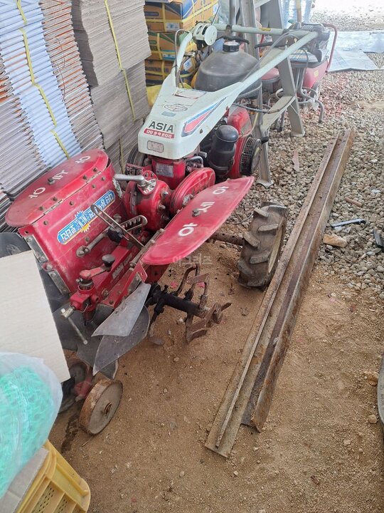 Shibaura Cultivator AMC-880 (6.5hp) 앞좌측면