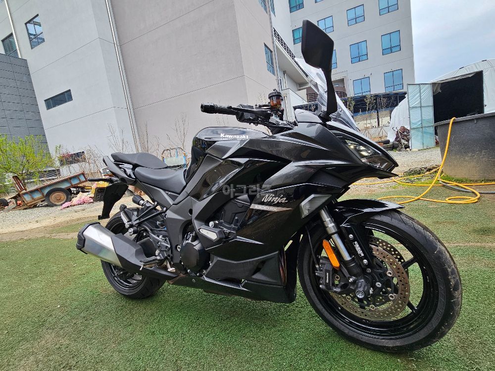  닌자1000sx Z1000sx  뒤우측면