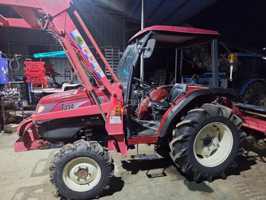 TYM Tractor T350 (35hp) 앞좌측면
