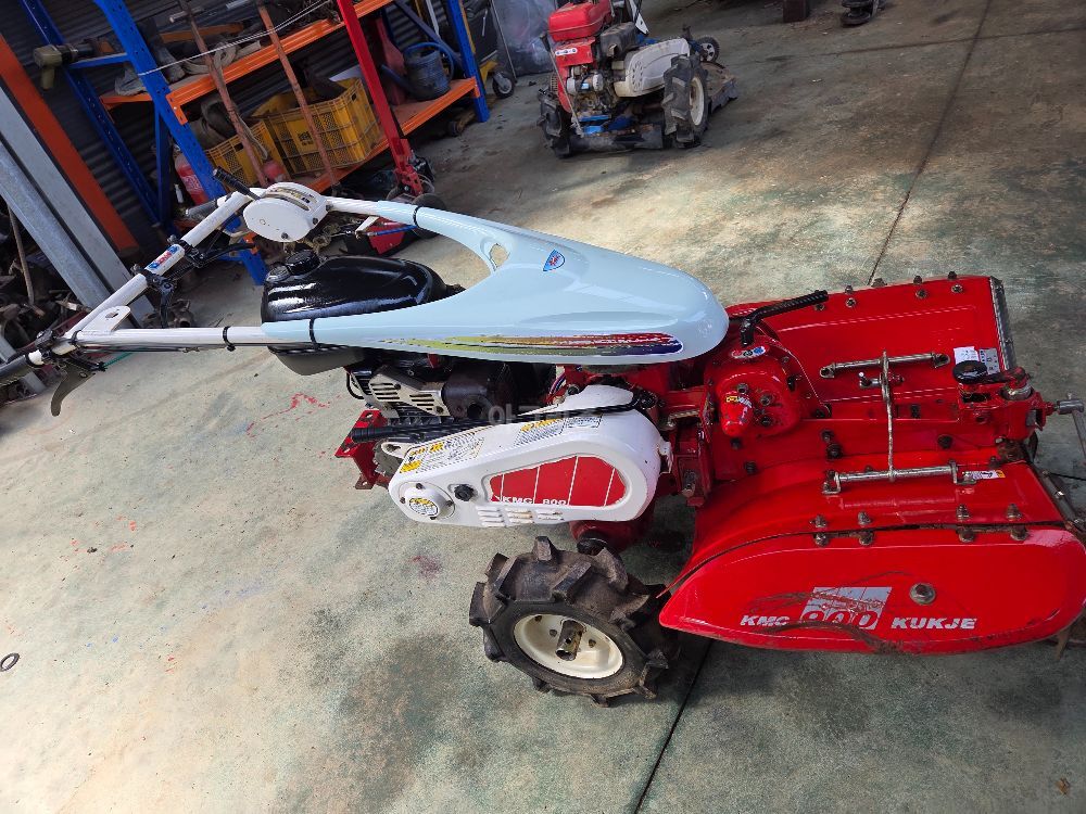 국제 관리기 KMC-N900 (9마력) 뒤우측면