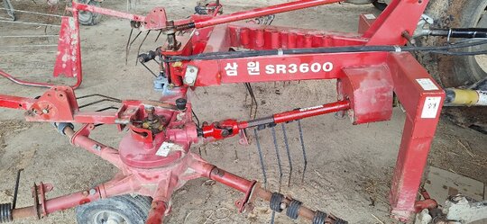 삼원 집초기. 레이크 SR3600 앞좌측면