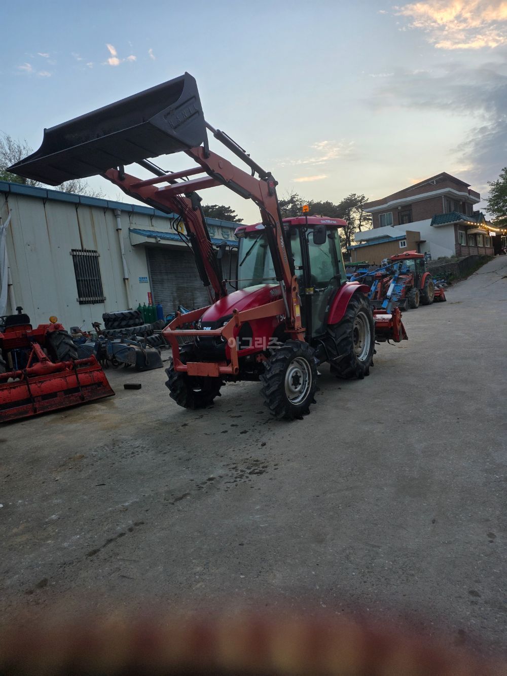 TYM 트랙터 T503 (50마력) 뒤우측면