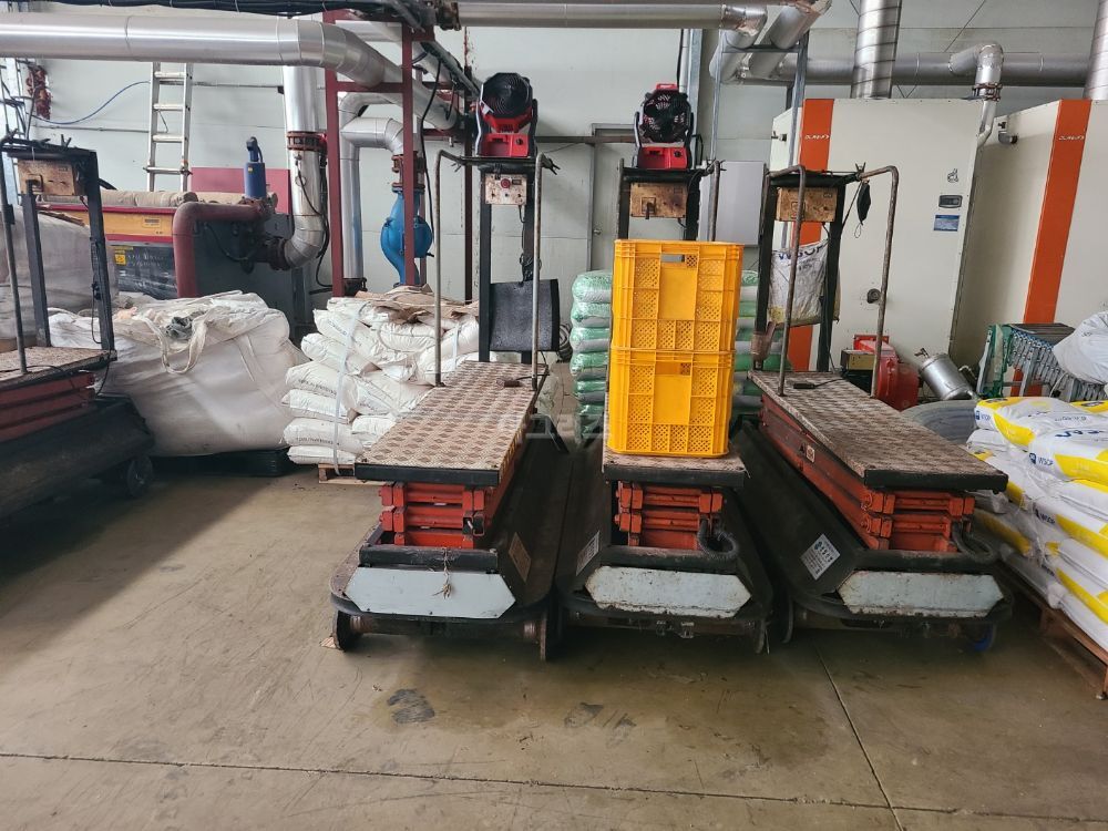  리프트 농업용 리프트 5미터 리프트 상승5미터 농업용 리프터  뒤우측면