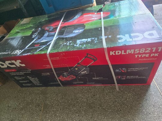 dck 58V 자주식 충전 무선 잔디깎이 주행식 잔디 예초기 DCK KDLM58211  KDLM58211 앞좌측면