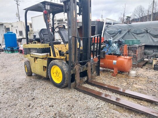 대우두산2톤지게차 지게차 Ld20s-2 (2.0톤) 앞좌측면