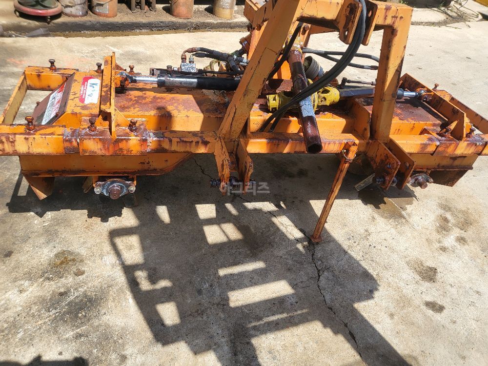  다기능두둑형성기 KP100W  뒤우측면