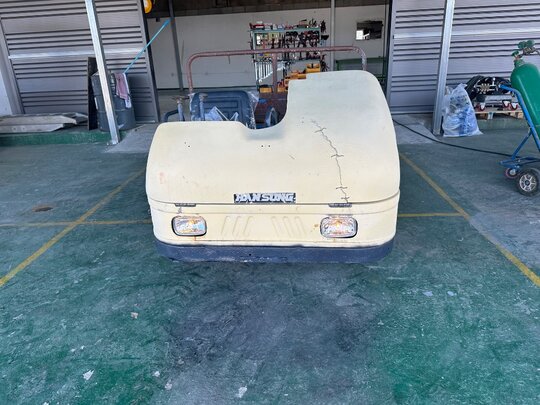  육바리 운반차  앞좌측면