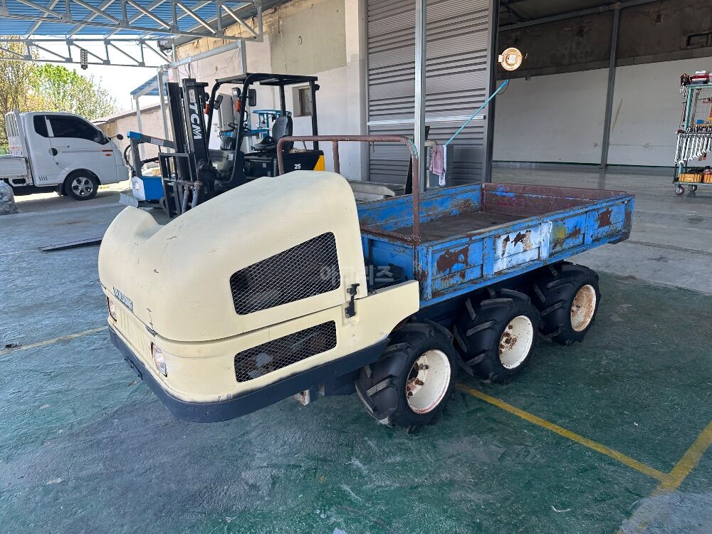  육바리 운반차  뒤우측면