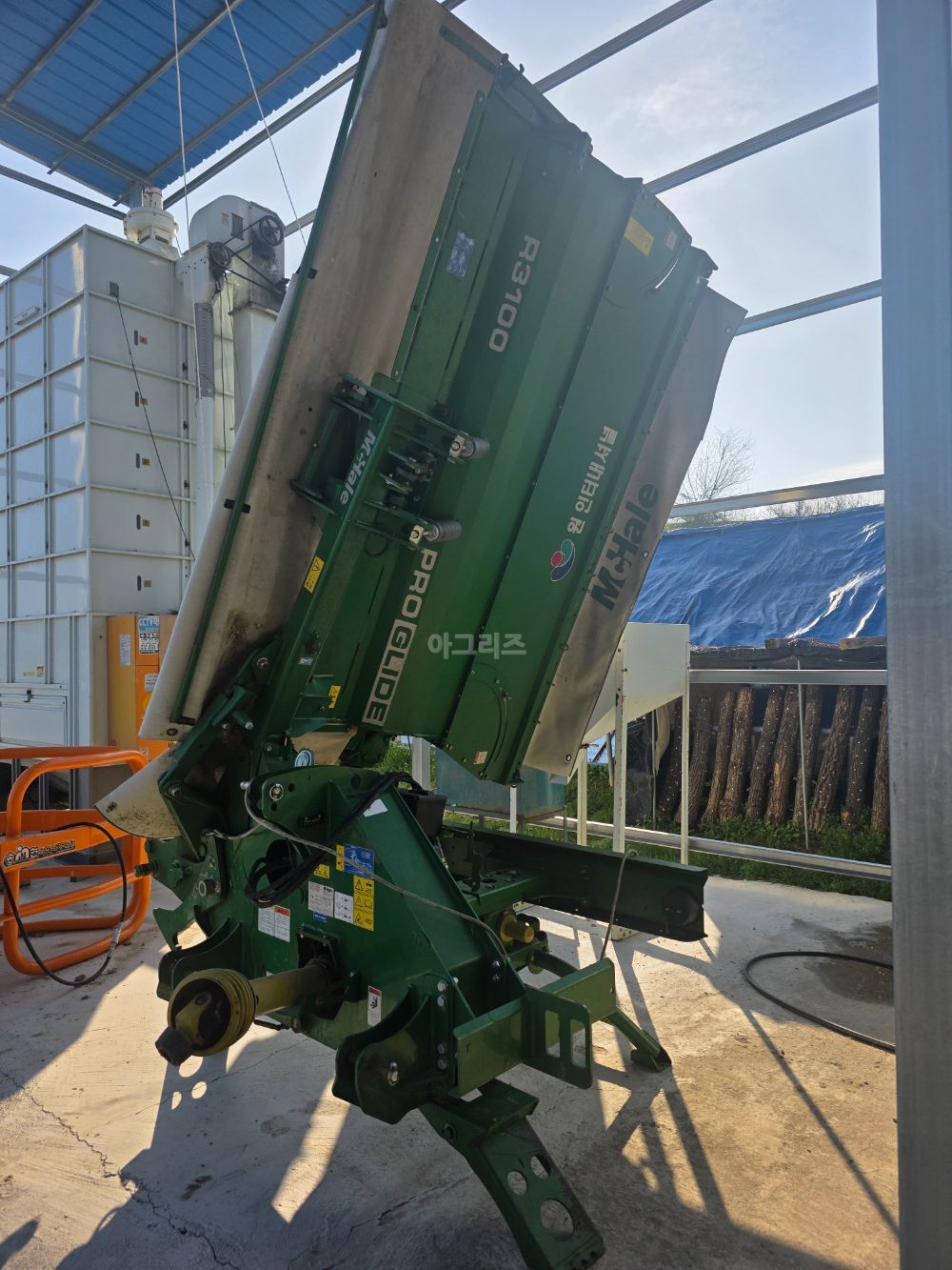  Mower Conditioner R3100  뒤우측면