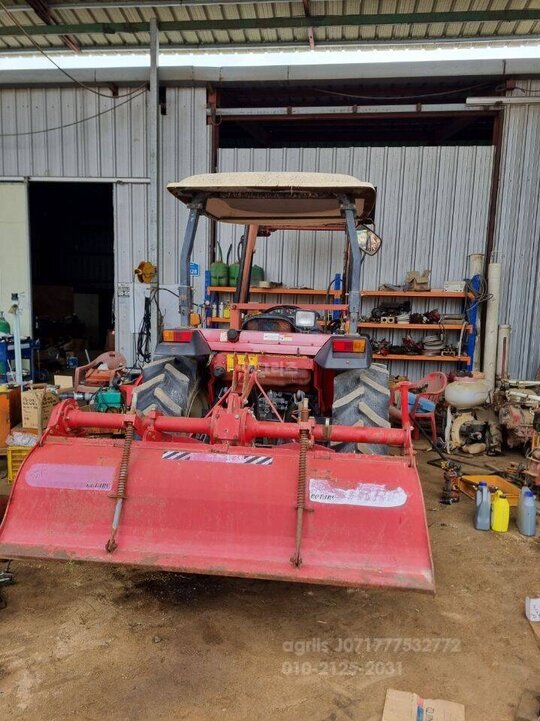 TYM 트랙터 T390 (39마력) 앞좌측면