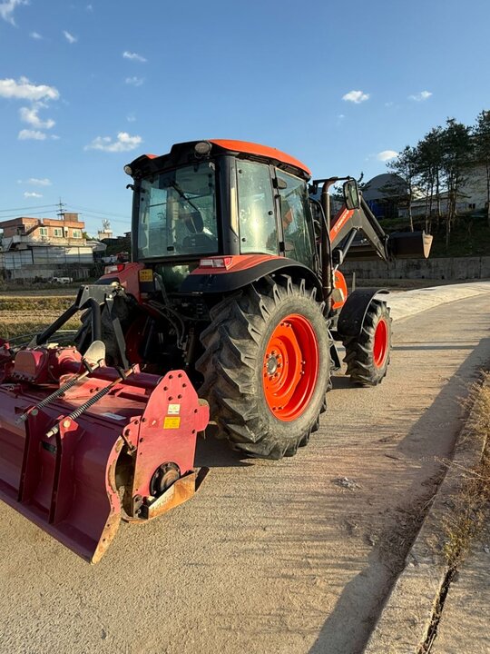 대동 트랙터 PX1150 (115마력) 앞좌측면