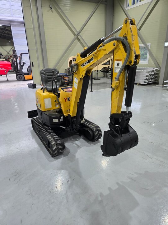Yanmar Excavator VIO010 (1.0톤) 앞좌측면