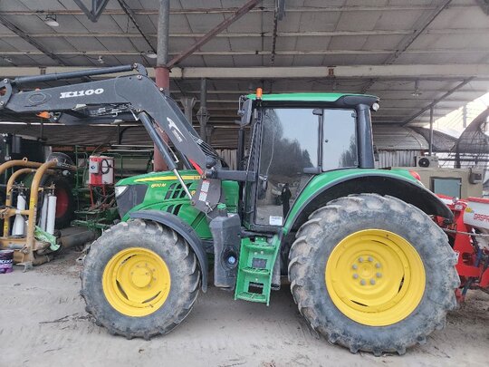 Yanmar Tractor 존디어 6130m (130hp) 앞좌측면