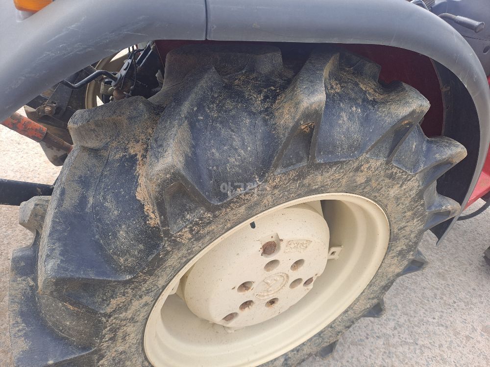 LS Tractor LT380D (38hp) 뒤우측면