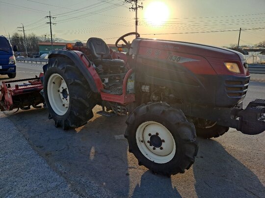 TYM Tractor T431 (43hp) 앞좌측면