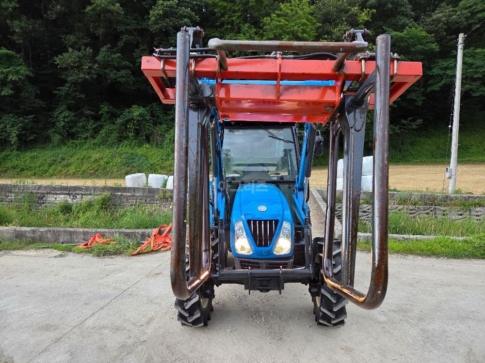 LS Tractor U47 (47hp) 뒤우측면