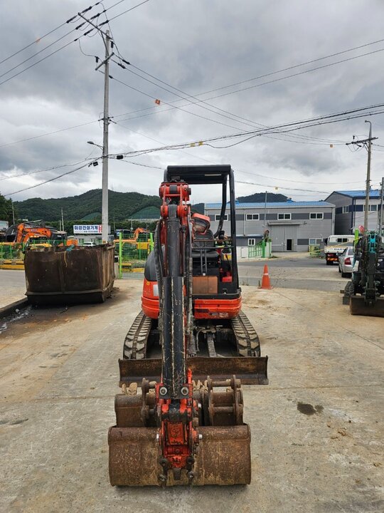 Kubota Excavator U20S (2.0톤) 앞좌측면