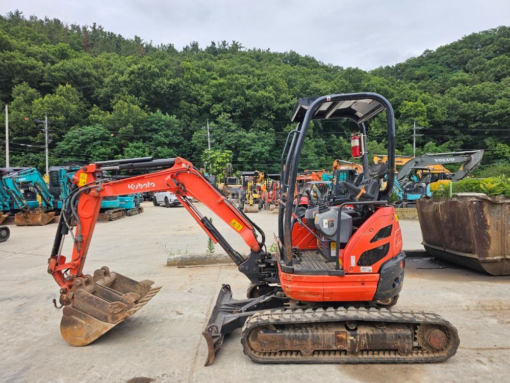 Kubota Excavator U20S (2.0톤) 뒤우측면