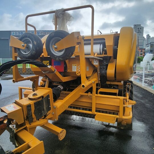 Taesung Round Baler K-BALER7  앞좌측면