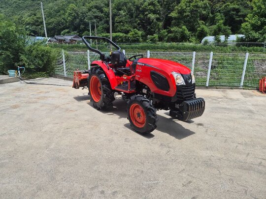 Daedong Tractor CK360 (35hp) 앞좌측면