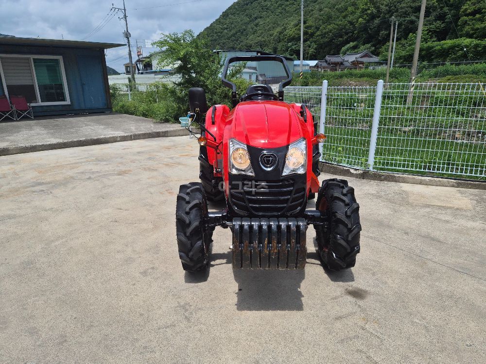 Daedong Tractor CK360 (35hp) 뒤우측면